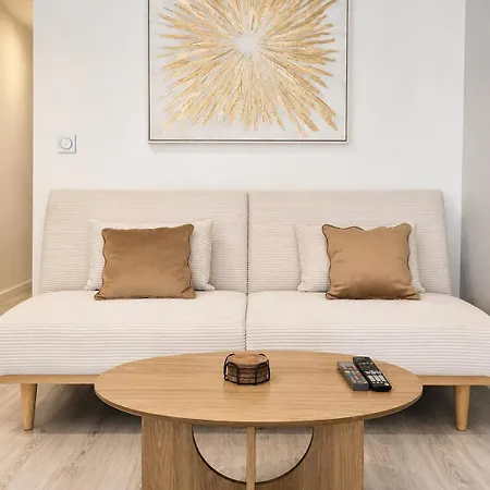 Design-centre Historique-climatisation-wi-fi Fibre-lit 160 Cm *