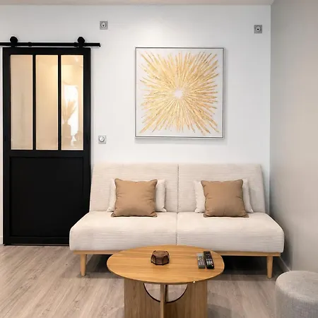 Apartment Design-centre Historique-climatisation-wi-fi Fibre-lit 160 Cm *