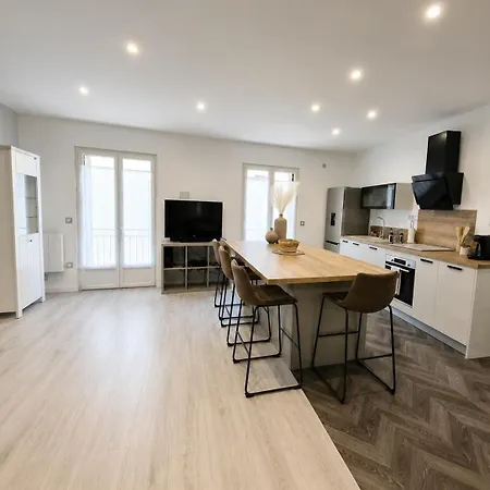 Design-centre Historique-climatisation-wi-fi Fibre-lit 160 Cm Apartment