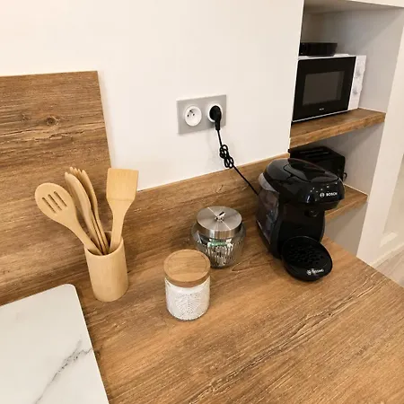 Design-centre Historique-climatisation-wi-fi Fibre-lit 160 Cm *